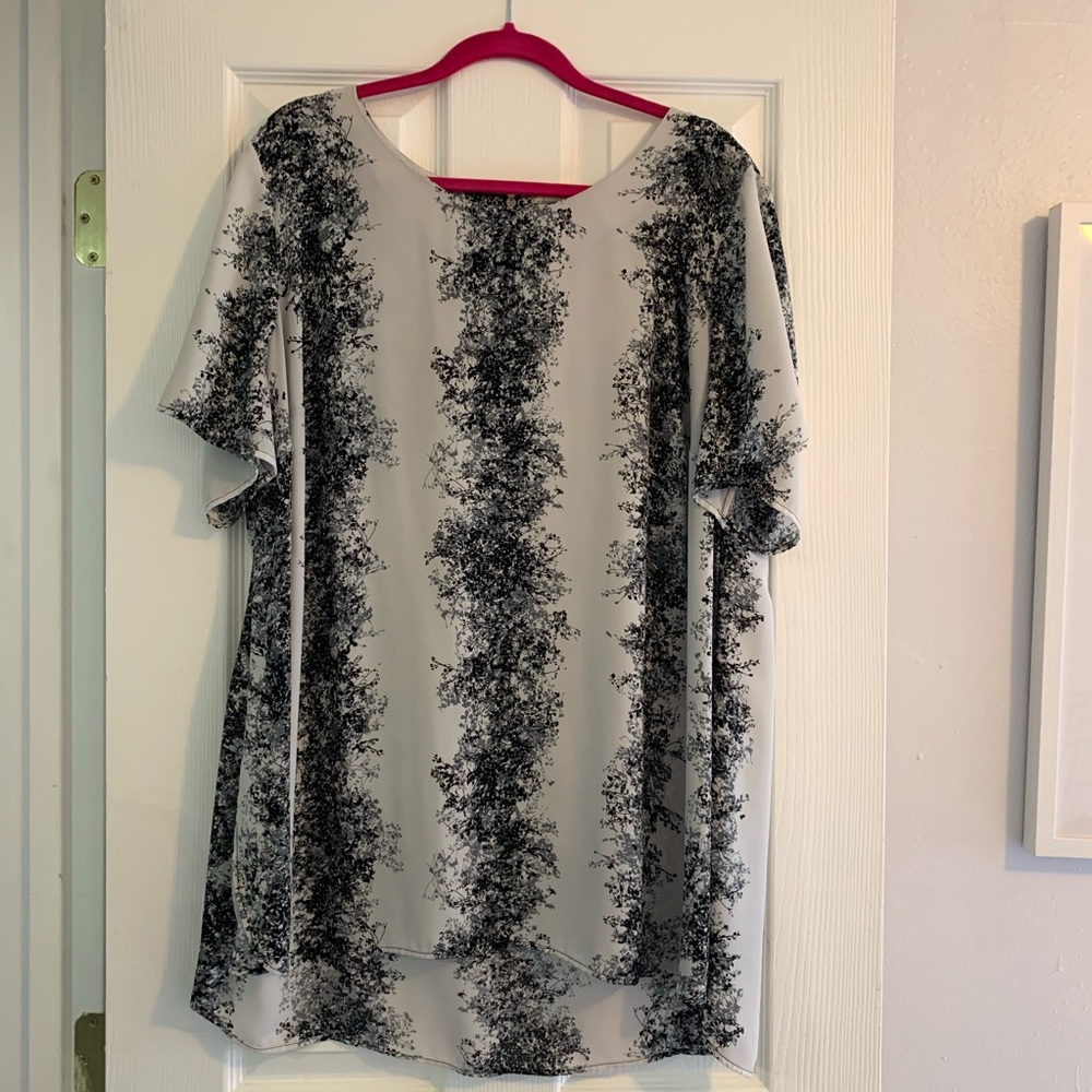 Gray and black blouse